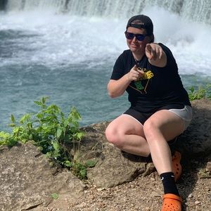 Meet your Posher, Brooke